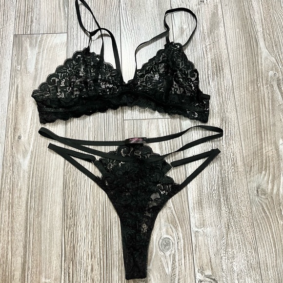 Strappy thong lingerie set nwot - Picture 3 of 6